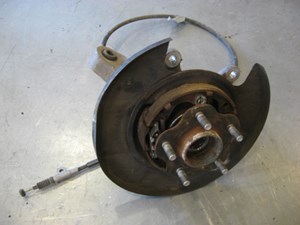 06 Infiniti G35 SDN RWD Rear LH Driver Spindle Hub Assy  R20393