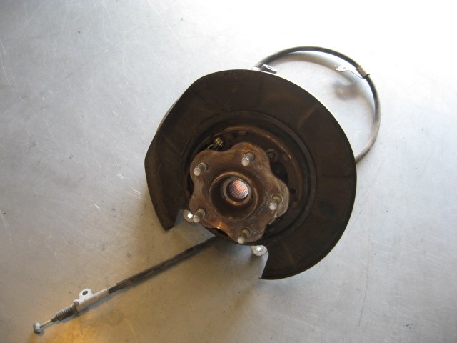 06 Infiniti G35 Sdn RWD Rear RH Spindle Hub Assy  R20395