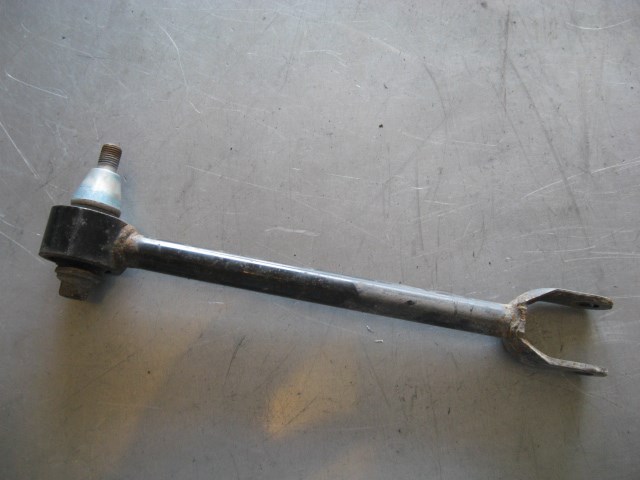06 Infiniti G35 Rear RH Trailing Control Arm  R20403