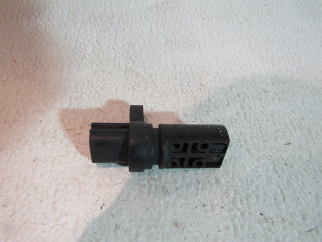 06 Infiniti G35 Crank Position Sensor  R20421