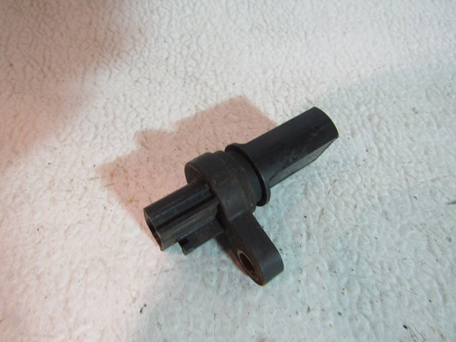 06 Infiniti G35 Crank Position Sensor  R20421