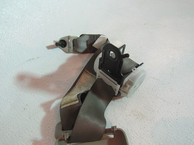 05 06 Infiniti G35 Sedan Rear Center Seat Belt  R20423