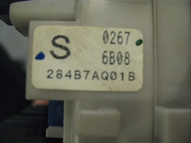 06 Infiniti G35 Sedan Engine Bay Fuse Box 284B7AQ01B R20436