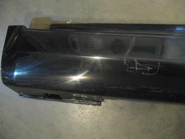 06 Infiniti G35 Sedan Black RH Side Skirt Moulding  R20438