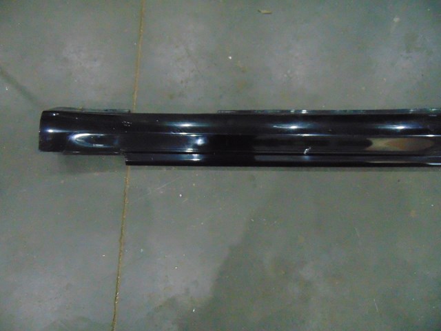06 Infiniti G35 Sedan Black RH Side Skirt Moulding  R20438