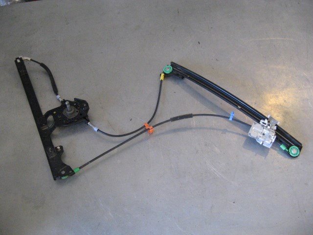 96 Volkswagen JETTA Sedan Front LH Window Regulator  R20446