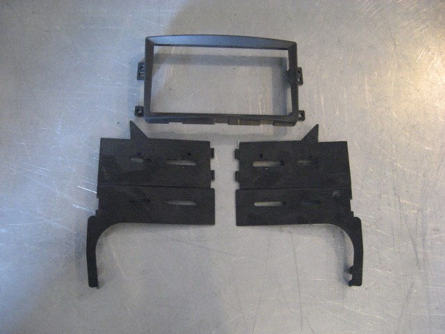 06 Nissan 350Z Double DIN Radio Bracket Set  R20460