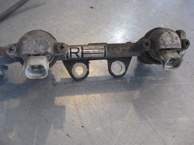 98 Subaru IMPREZA RH Fuel Injector Set 17522 AA410 R20465