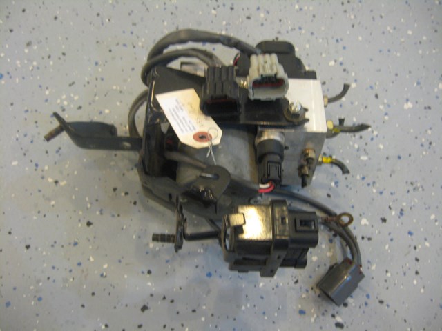 06 Nissan 350Z Convertible 6 speed W/ VDC ABS Pump Z33 Module 47600 AM400 R772