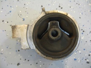 94 Honda DEL SOL D Series LH Engine Mount  R783