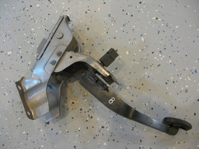 05 Nissan 350Z Brake Pedal Manual Transmission MT Brake R1046
