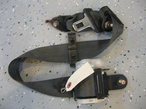 01 Honda PRELUDE Rear LH Driver Seat Belt LH