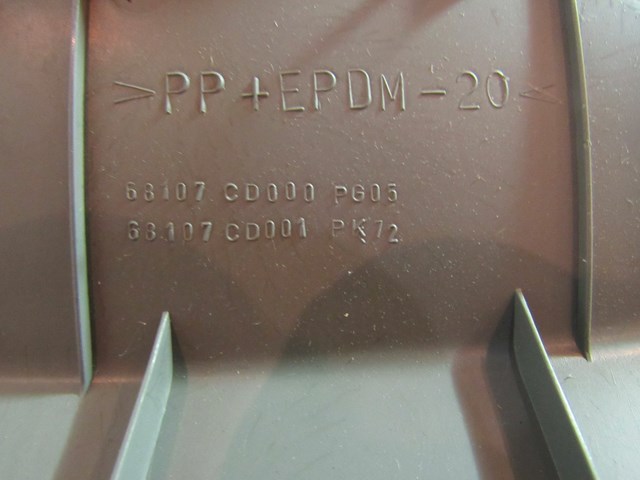 03 Nissan 350Z Gauge Cluster Panel Trim - Frost 68107 CD000 R1504