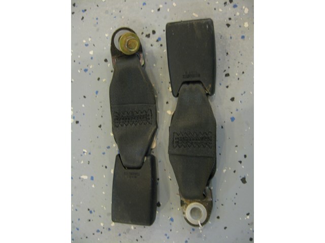 98 Honda PRELUDE Rear Buckle Set R1695