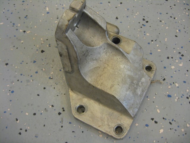 03 Nissan 350Z LH Driver Engine Bracket Mount  R2003