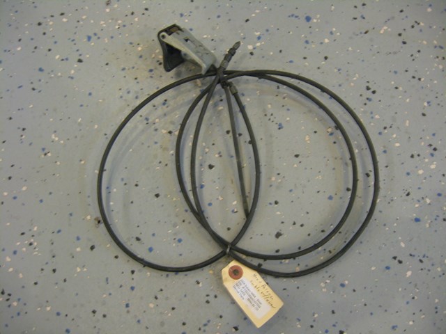 04 Subaru IMPREZA Hood RELEASE LEVER W/CABLE  R2056