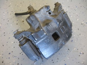 03 Nissan 350Z Front LH Brake Caliper 41011-AM801 R2516