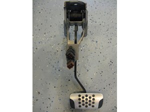 03 Nissan 350Z AT Brake Pedal  R2543