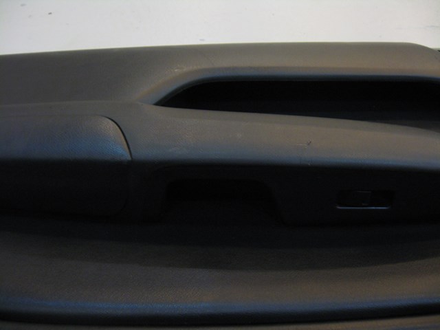 00 Honda PRELUDE Base RH Door Panel Black CLEAN  R2658