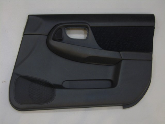 02 Subaru IMPREZA RH Door Panel OEM Black W/Cloth  R2666