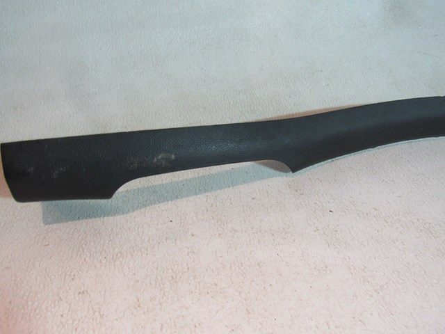 03 04 05 06 07 08  Nissan 350z RH Hatch Finisher 84940-CD000 R2972