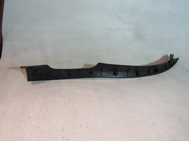 03 04 05 06 07 08  Nissan 350z RH Hatch Finisher 84940-CD000 R2972