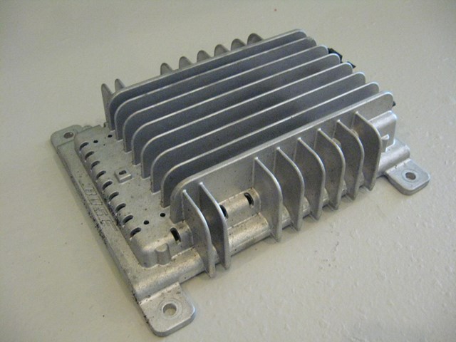 06 Nissan 350Z BOSE AMP 28060 CF40A Amplifier OEM  R3102