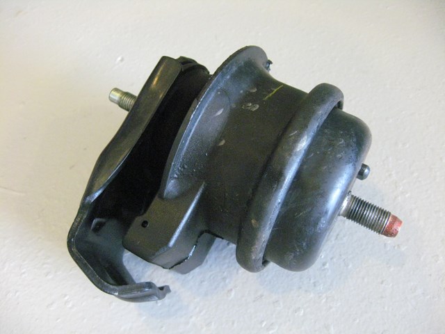 06 Nissan 350Z Front Motor Engine Mount 11220 CD002 R3195