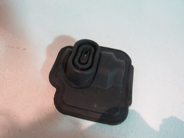 2006 Nissan 350Z AT Shift Dust Boot  R3250