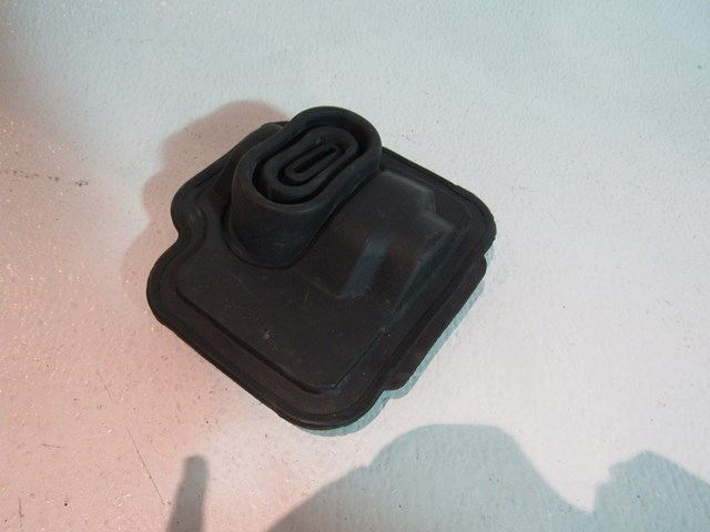 2006 Nissan 350Z AT Shift Dust Boot  R3250