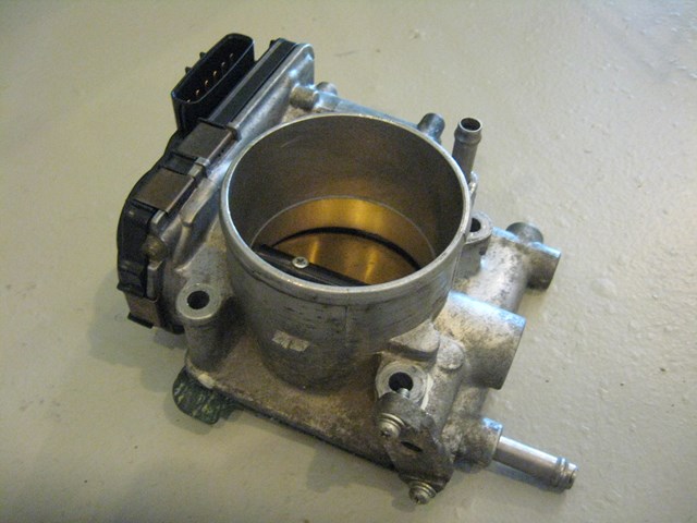 05 Subaru IMPREZA Throttle Body  R3315