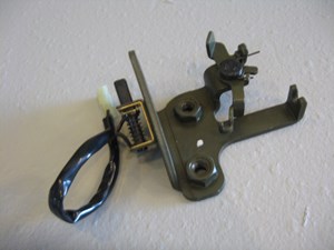 05 Subaru IMPREZA STI Latch Release OEM  R3528