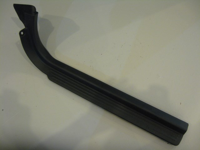 05 Subaru IMPREZA STI Front LH Door Sill Trim 94060 FE010 R3561
