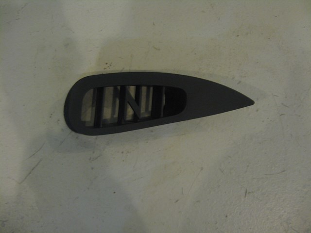 06 Nissan 350Z RH Dash Vent  R4057