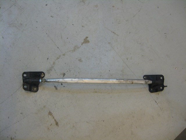 06 Nissan 350Z Front Strut Bar  R4072