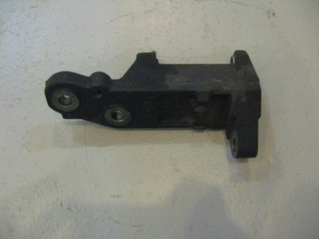 06 Nissan 350Z Alternator Bracket  R4242