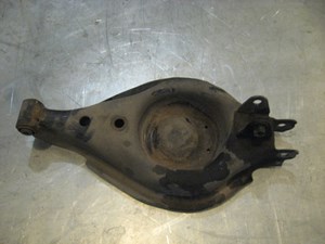 07  EQUINOX Rear LH Spring Support Arm  R16992