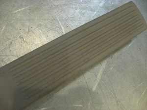 07  EQUINOX Rear RH Door Sill Plate 15227953 R17011