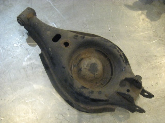 07  EQUINOX Rear RH Spring Support Control Arm  R17016