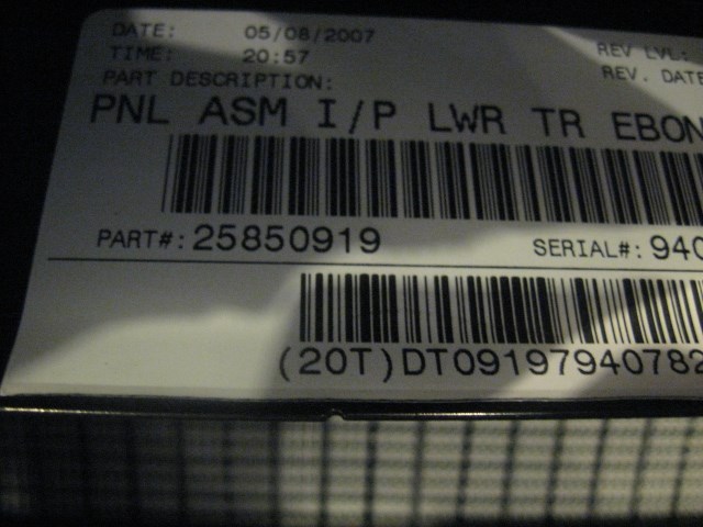 07  EQUINOX RH Passenger Dash Instrument Trim  R17020