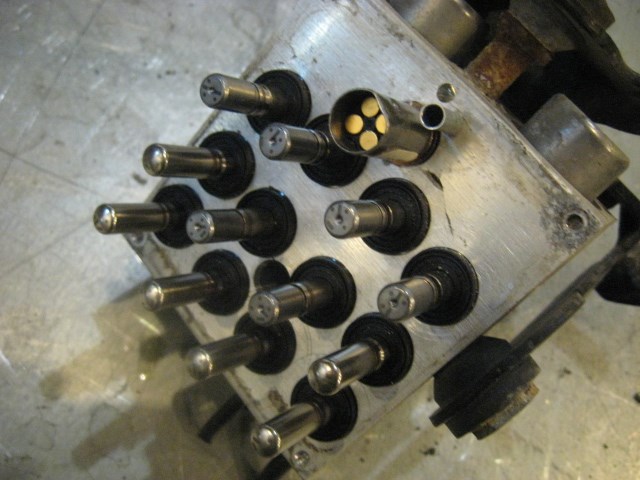 07  EQUINOX ABS Pump Assembly 25837476 R17034