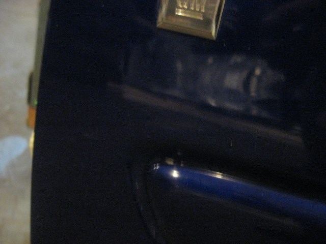 07  EQUINOX Front LH Driver Door Assembly  R17083