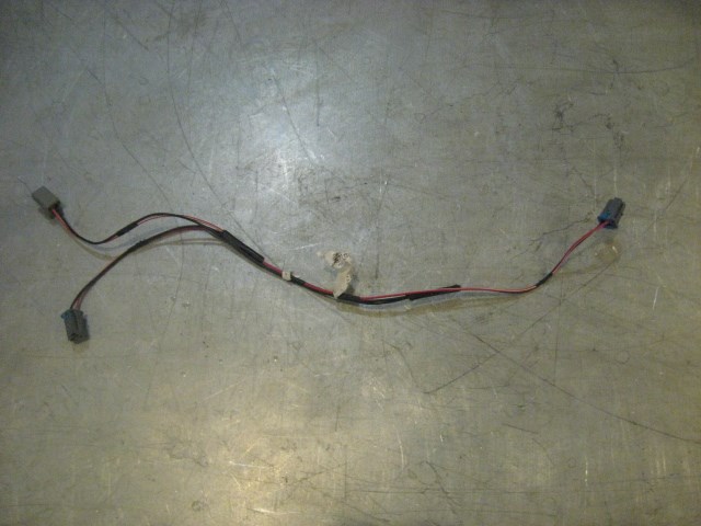 07  EQUINOX Center Console Cig Lighter Harness  R17090