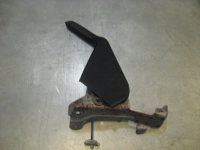 07  EQUINOX Emergency Brake Handle  R17092