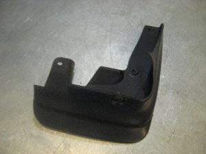 01 Subaru LEGACY Front RH Mud Flap Guard  R17105