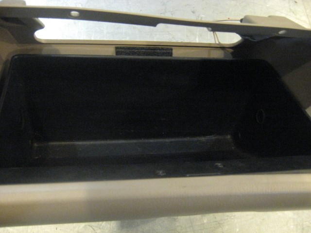 01 Subaru LEGACY Glove Box  R17122