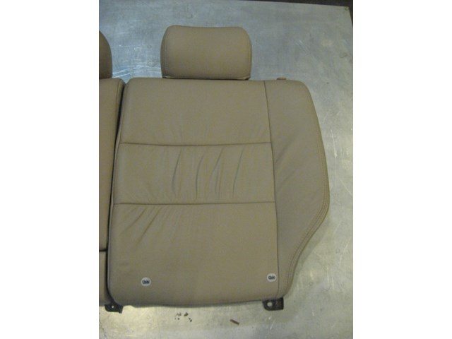 01 Subaru LEGACY Outback Rear Leather Seat Back  R17134