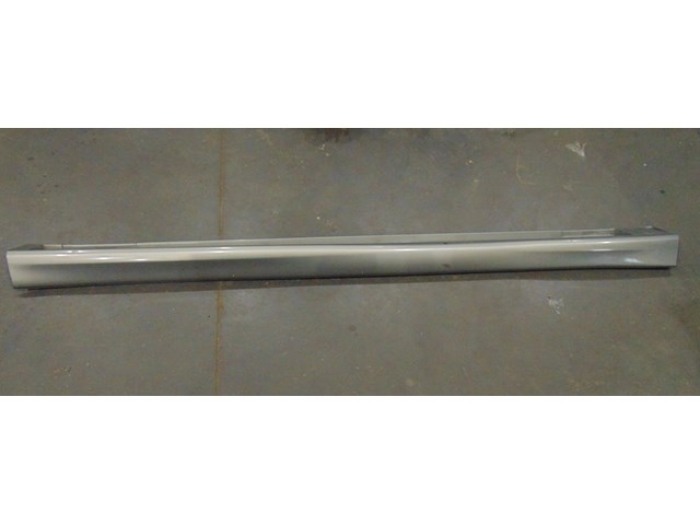 01 Subaru LEGACY Outback LH Driver Side Skirt  R17135