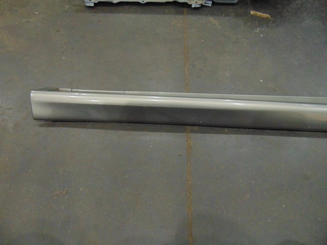 01 Subaru LEGACY Outback LH Driver Side Skirt  R17135