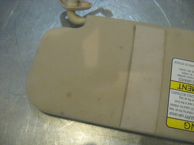 01 Subaru LEGACY Outback RH Interior Sun Visor  R17195